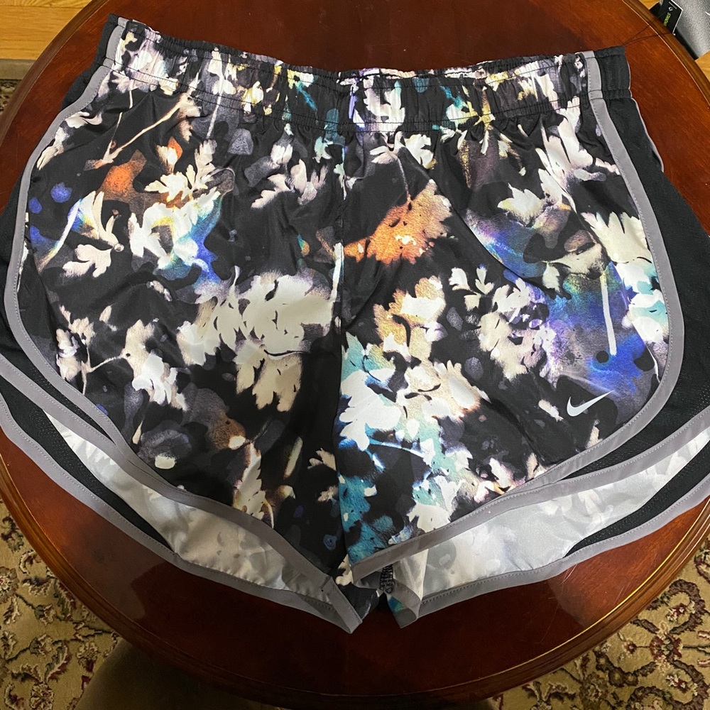 Nike women shorts